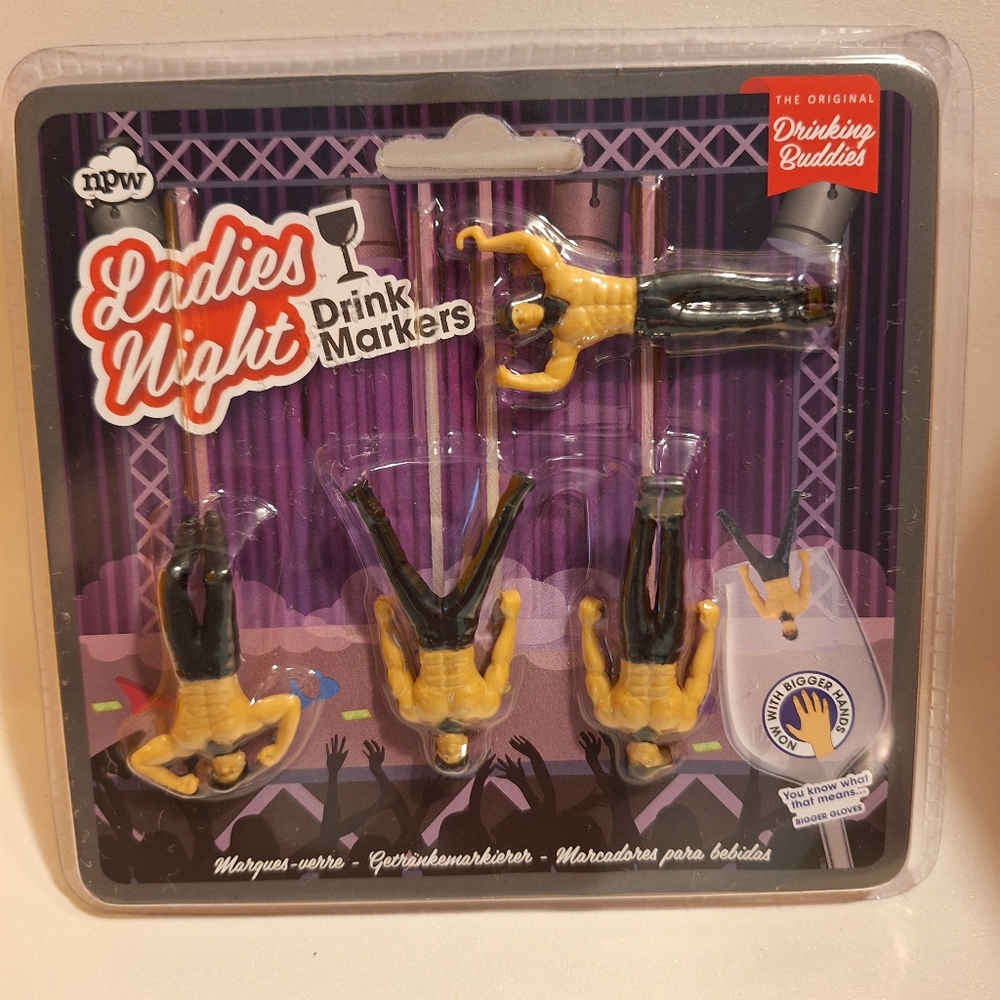 Yellow and Black Witch Action Figures Playset